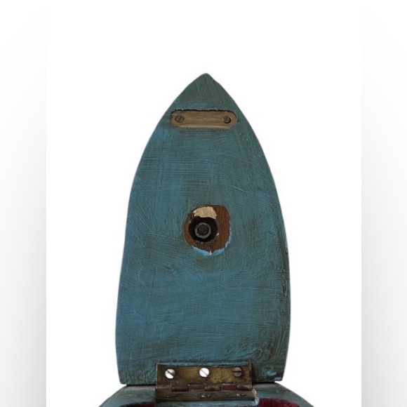 Vintage Decorative Iron with Floral Design - Picture 4 of 5